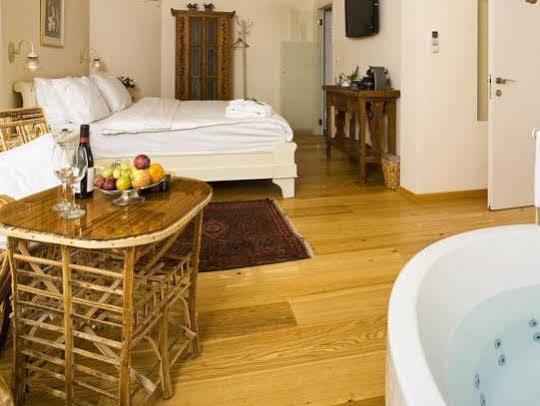 Hotel Jasmine Mansion Rosz Pina Zewnętrze zdjęcie